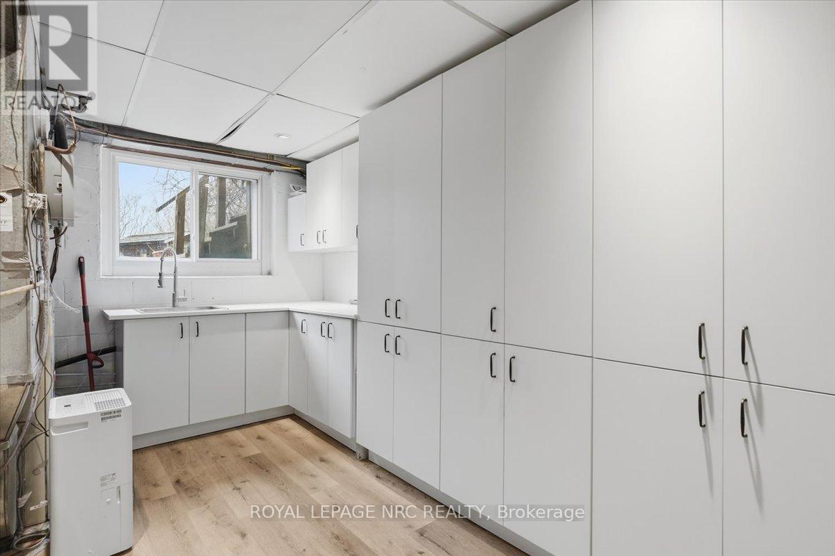 14 Valiant Street W, Pelham, Ontario  L0S 1E0 - Photo 25 - X12917886