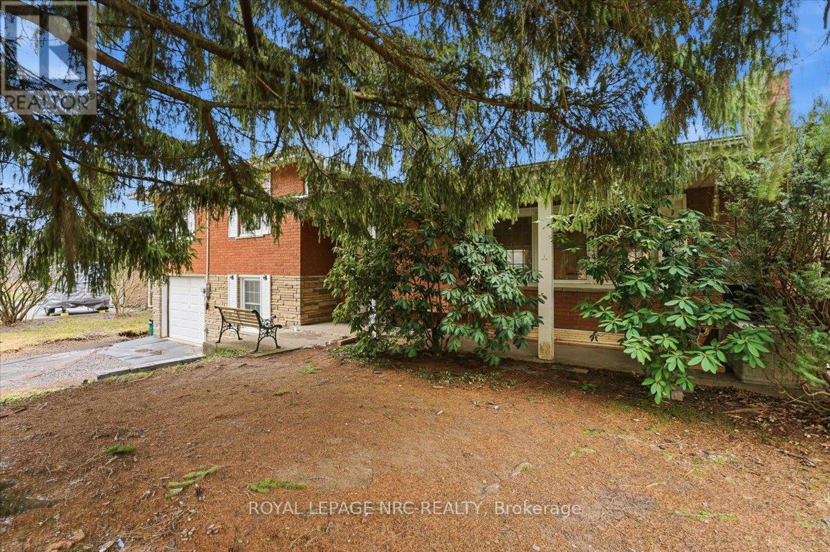 14 Valiant Street W, Pelham, Ontario  L0S 1E0 - Photo 4 - X12917886