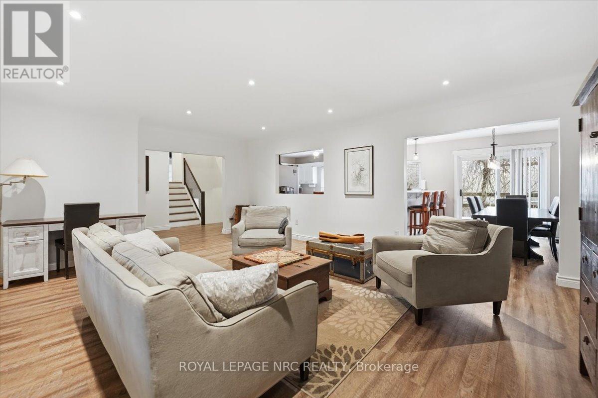 14 Valiant Street W, Pelham, Ontario  L0S 1E0 - Photo 8 - X12917886