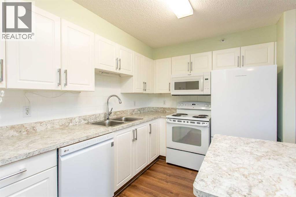 344, 56 Carroll Crescent, Red Deer, Alberta  T4P 3Y3 - Photo 6 - A2283828