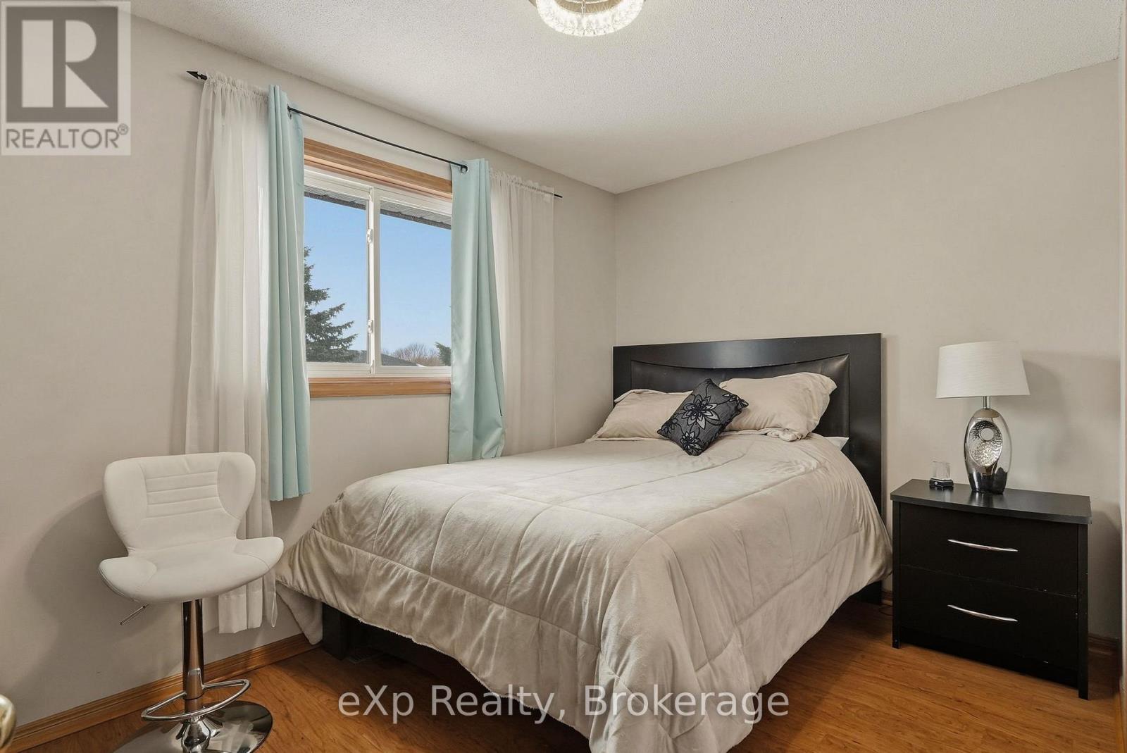 407 Durham Street E, Wellington North, Ontario  N0G 2L2 - Photo 18 - X12917880