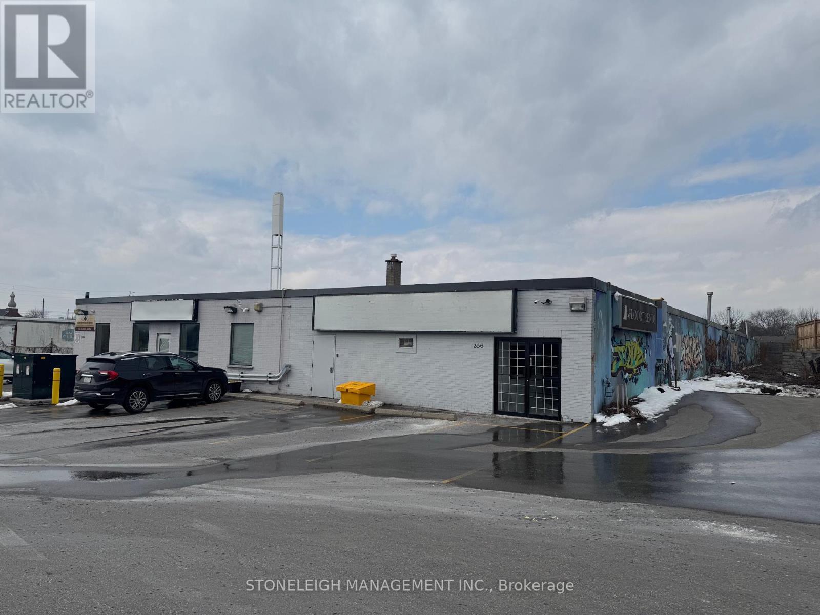 4 AND 5 - 356 DEAN AVENUE, Oshawa, Ontario