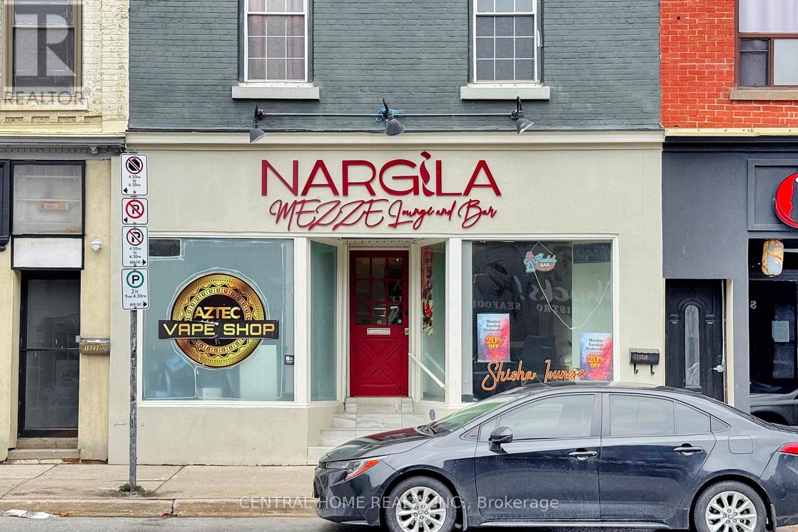 15231 YONGE STREET, Aurora, Ontario