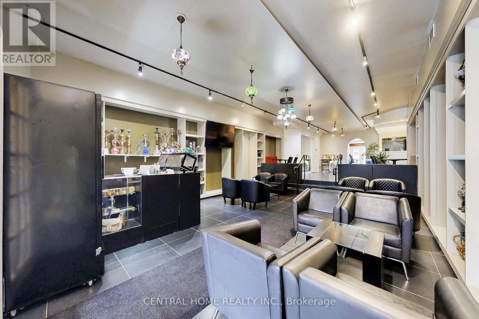 15231 Yonge Street, Aurora (Aurora Village), Ontario  L4G 1L8 - Photo 14 - N12917860