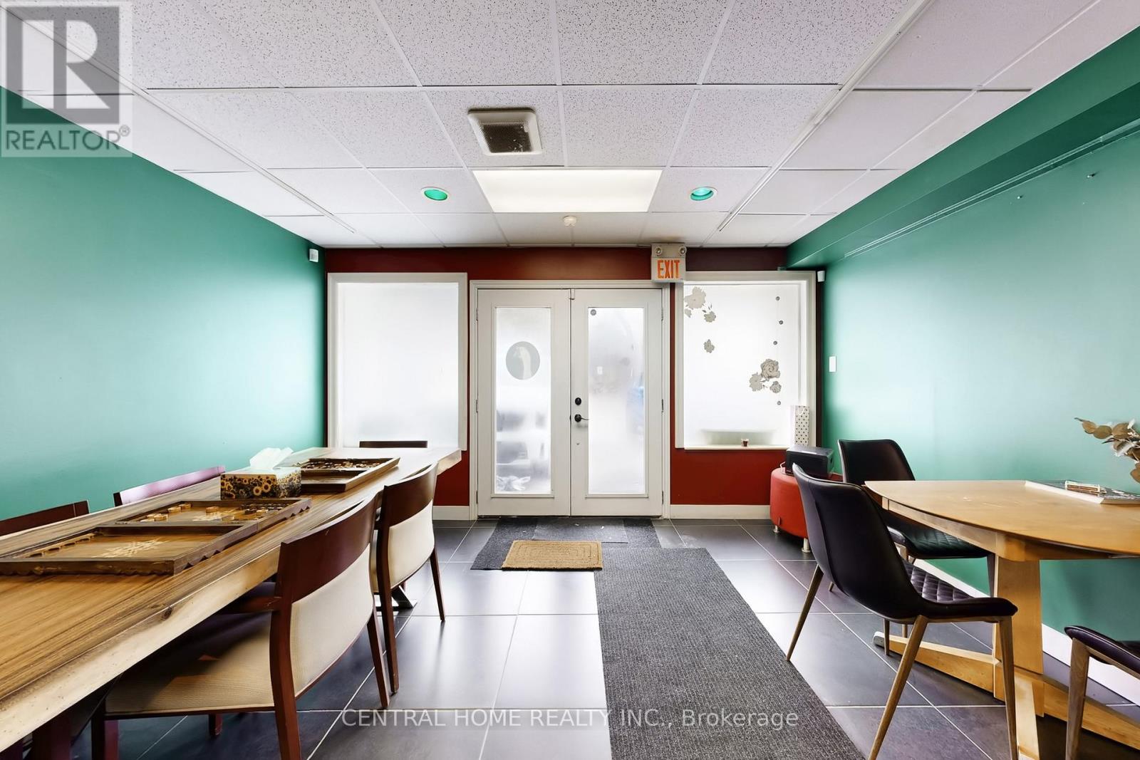 15231 Yonge Street, Aurora (Aurora Village), Ontario  L4G 1L8 - Photo 20 - N12917860