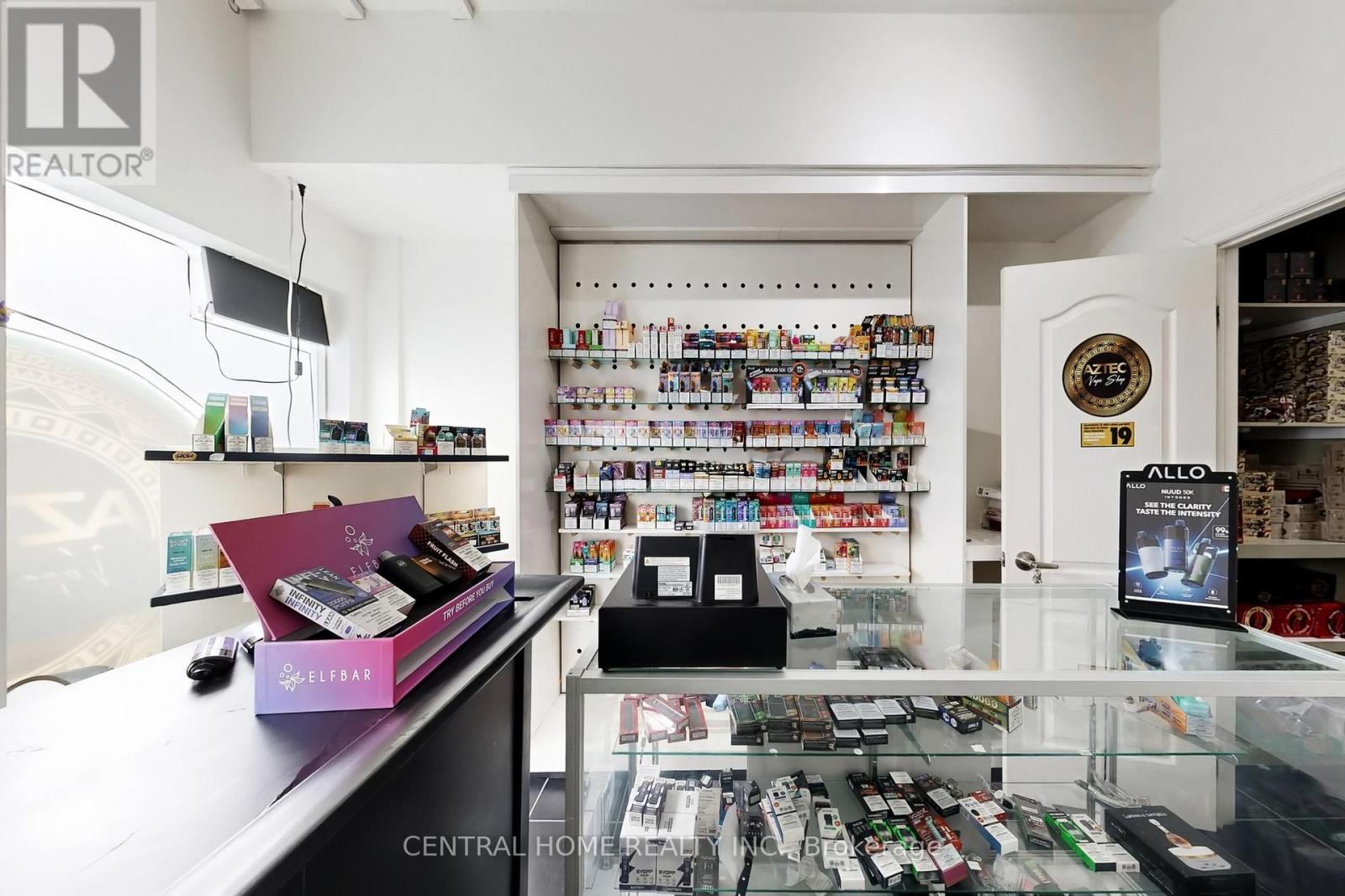 15231 Yonge Street, Aurora (Aurora Village), Ontario  L4G 1L8 - Photo 25 - N12917860