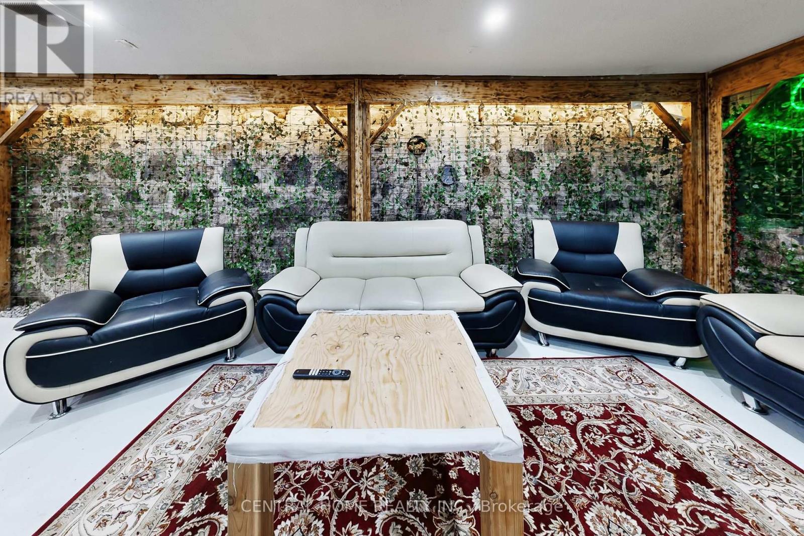 15231 Yonge Street, Aurora (Aurora Village), Ontario  L4G 1L8 - Photo 31 - N12917860