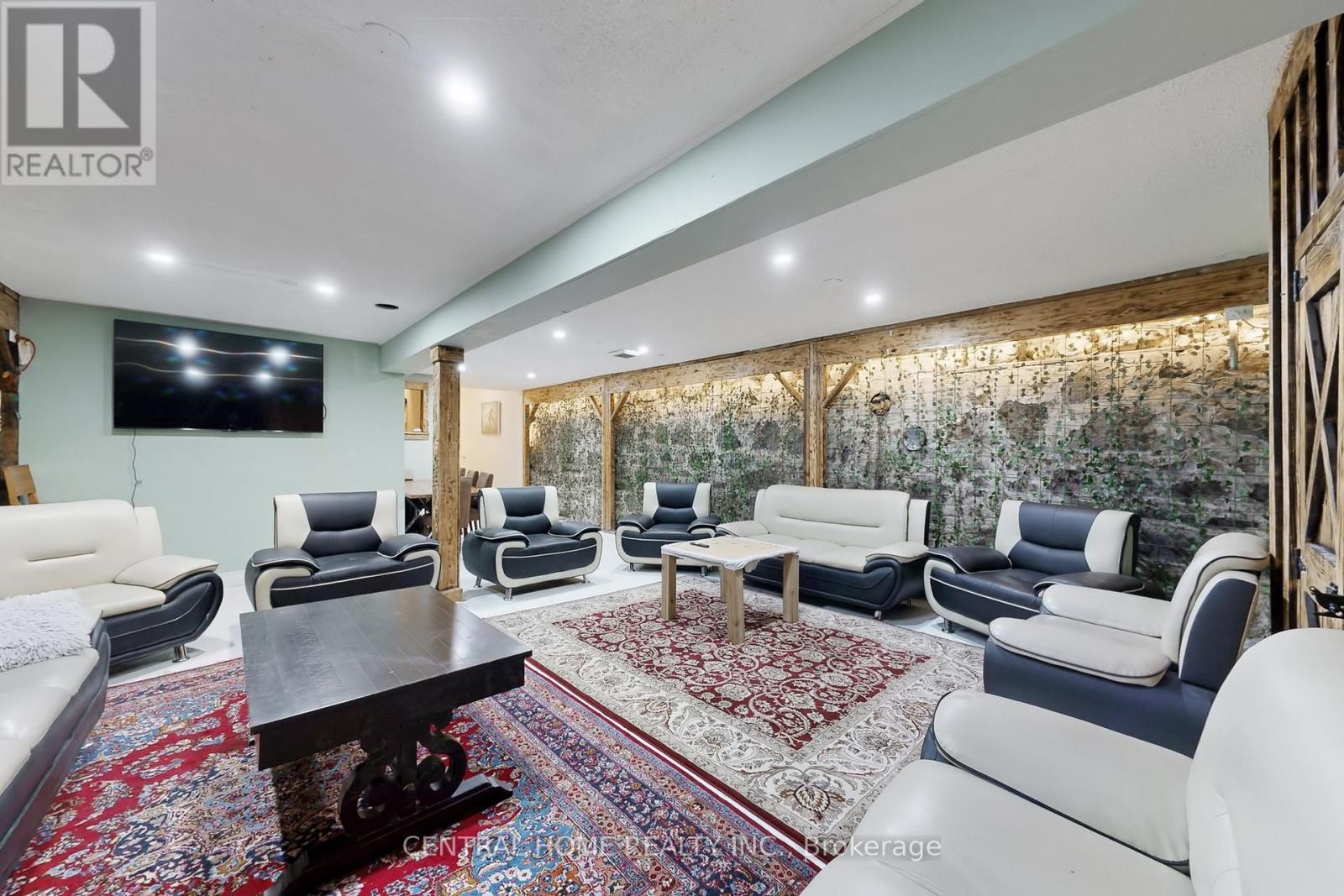 15231 Yonge Street, Aurora (Aurora Village), Ontario  L4G 1L8 - Photo 32 - N12917860