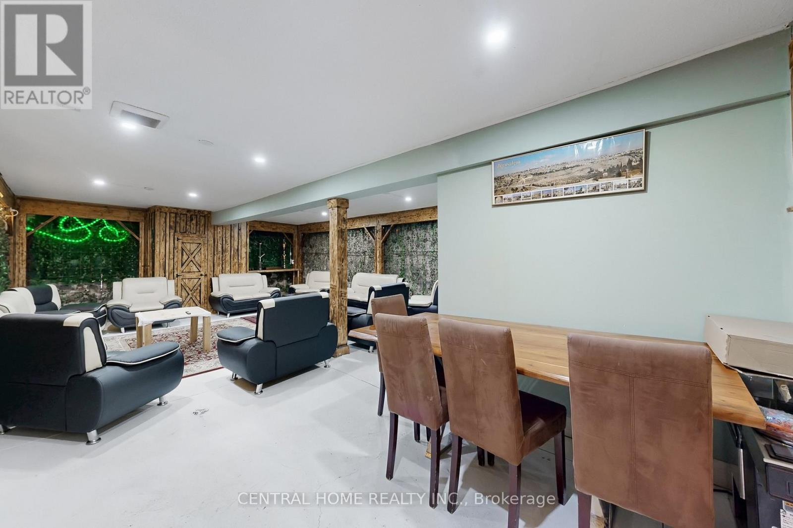 15231 Yonge Street, Aurora (Aurora Village), Ontario  L4G 1L8 - Photo 34 - N12917860