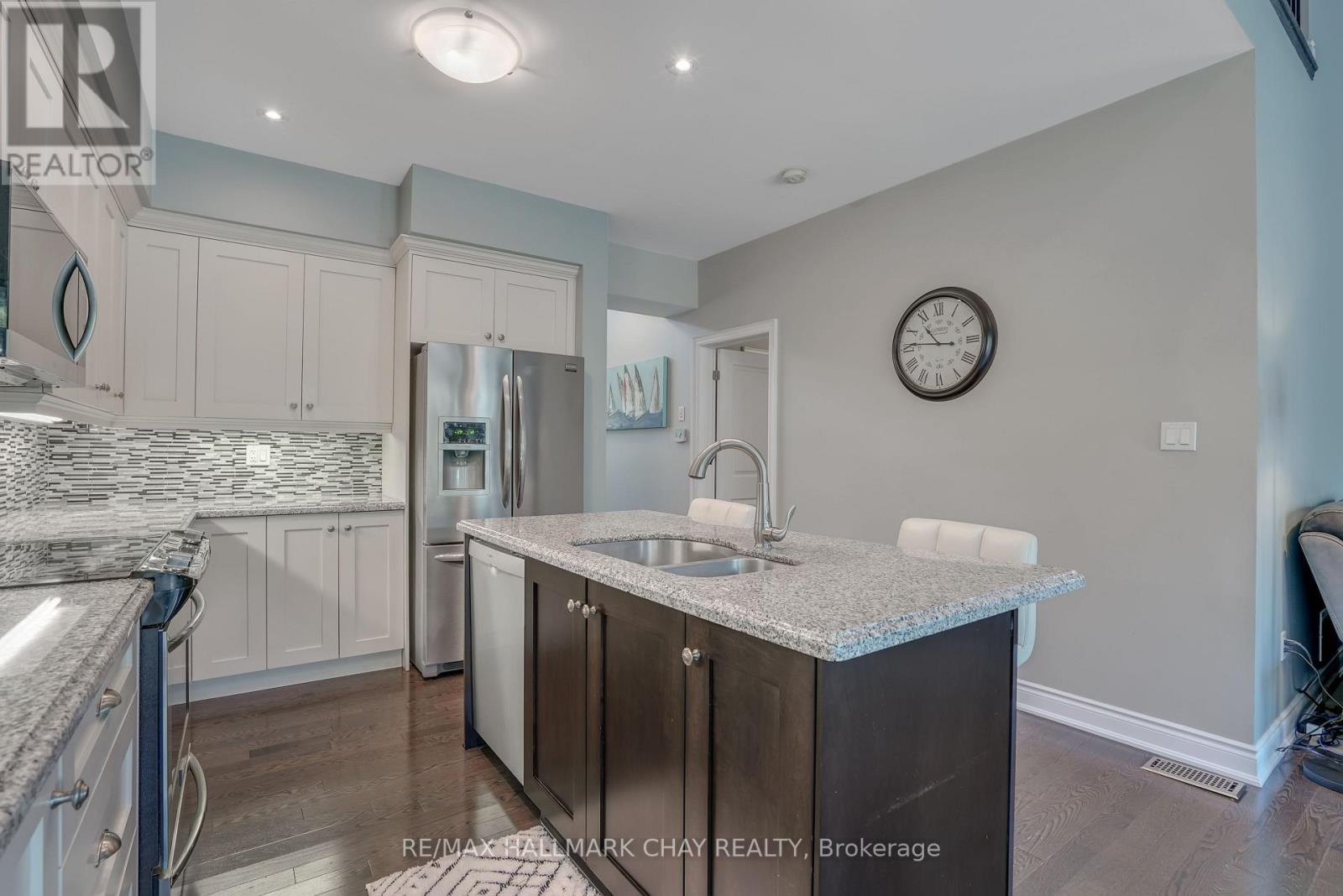 24 Beachway Trail, Wasaga Beach, Ontario  L9Z 0G1 - Photo 11 - S12917874