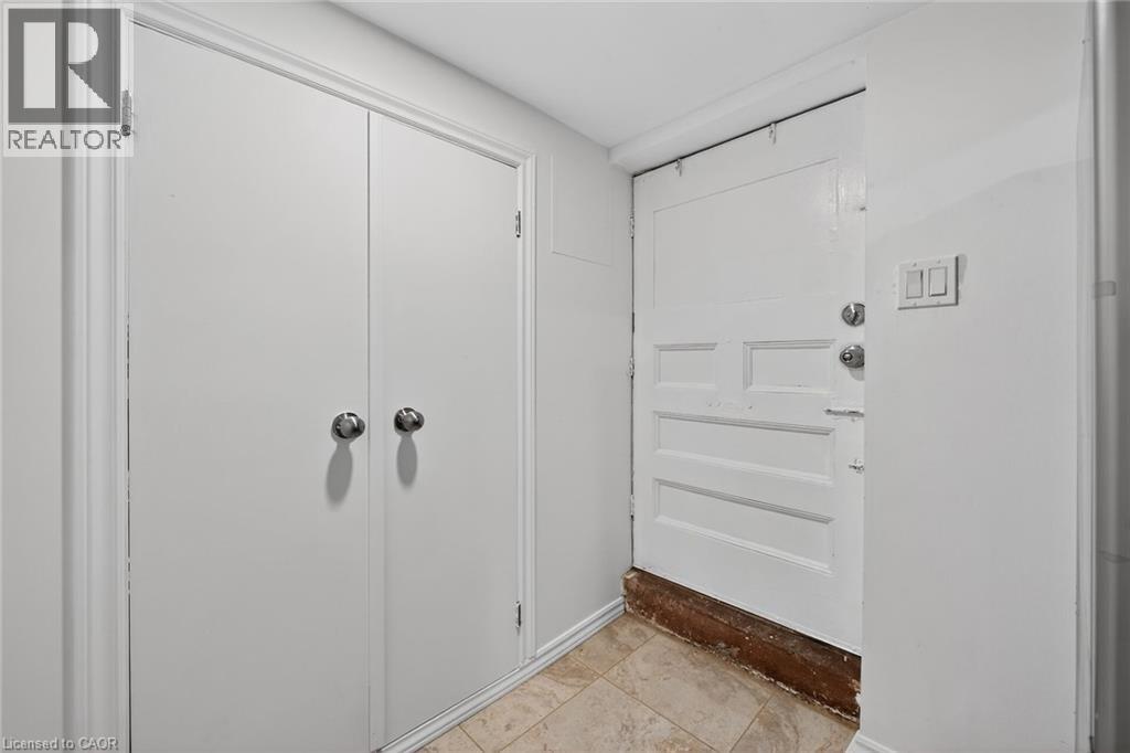 96 Wentworth Street N, Hamilton, Ontario  L8L 5V4 - Photo 39 - 40814831