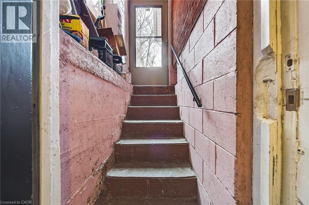 96 Wentworth Street N, Hamilton, Ontario  L8L 5V4 - Photo 43 - 40814831