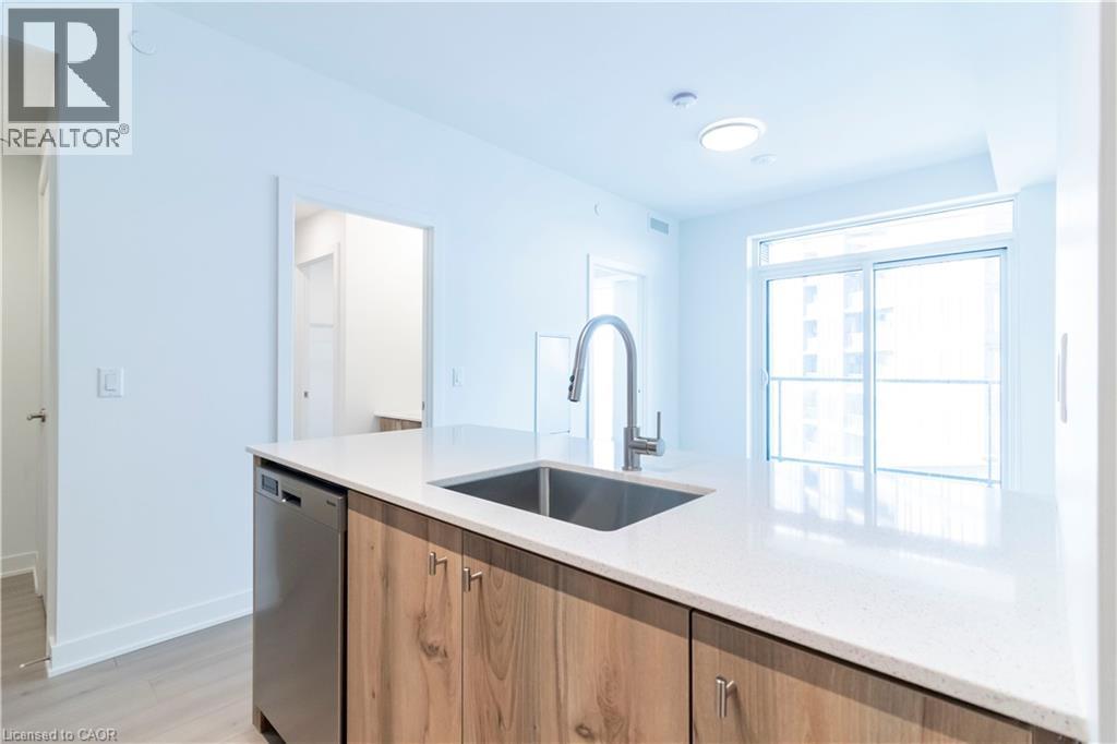 25 Wellington Street S Unit# 1807, Kitchener, Ontario  N2G 0G5 - Photo 12 - 40814252