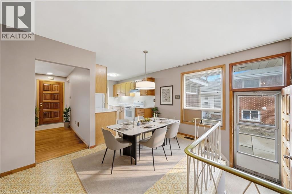 136 Cromwell Crescent, Hamilton, Ontario  L8G 2G2 - Photo 4 - 40812335