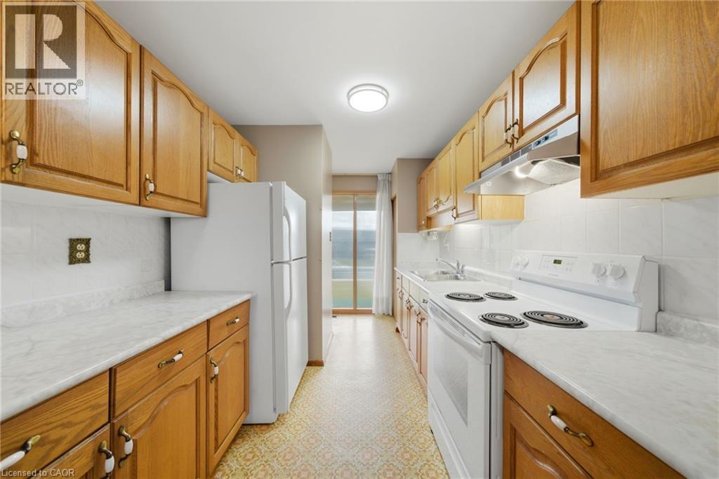 136 Cromwell Crescent, Hamilton, Ontario  L8G 2G2 - Photo 6 - 40812335