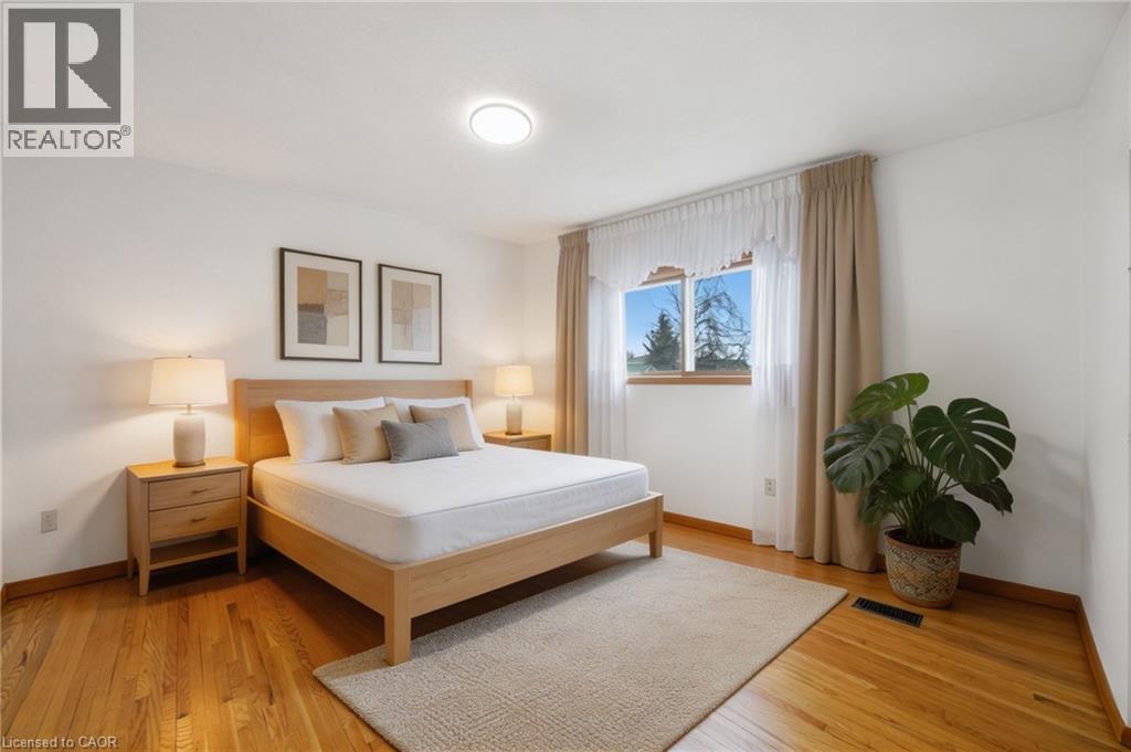 136 Cromwell Crescent, Hamilton, Ontario  L8G 2G2 - Photo 9 - 40812335