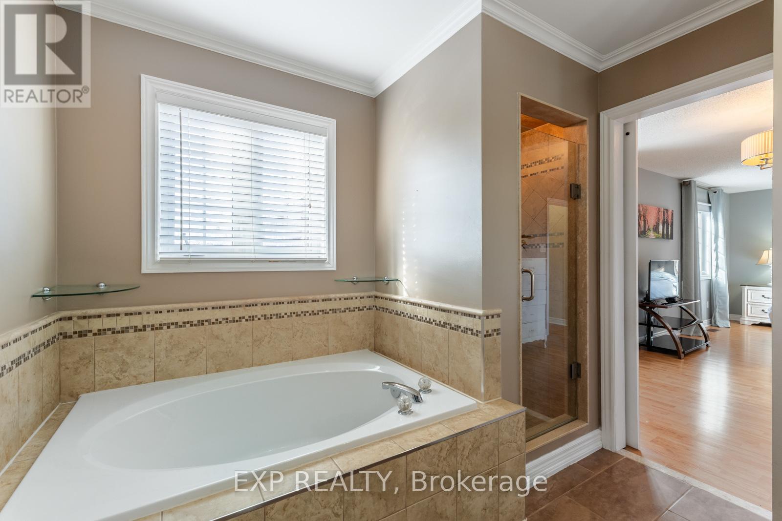 81 Farthingale Crescent, Brampton, Ontario  L7A 1W7 - Photo 30 - W12917878