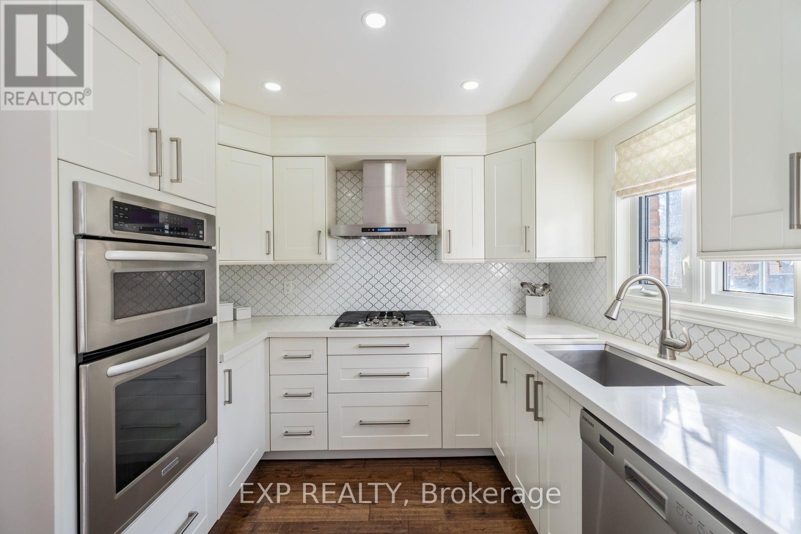 81 Farthingale Crescent, Brampton, Ontario  L7A 1W7 - Photo 7 - W12917878