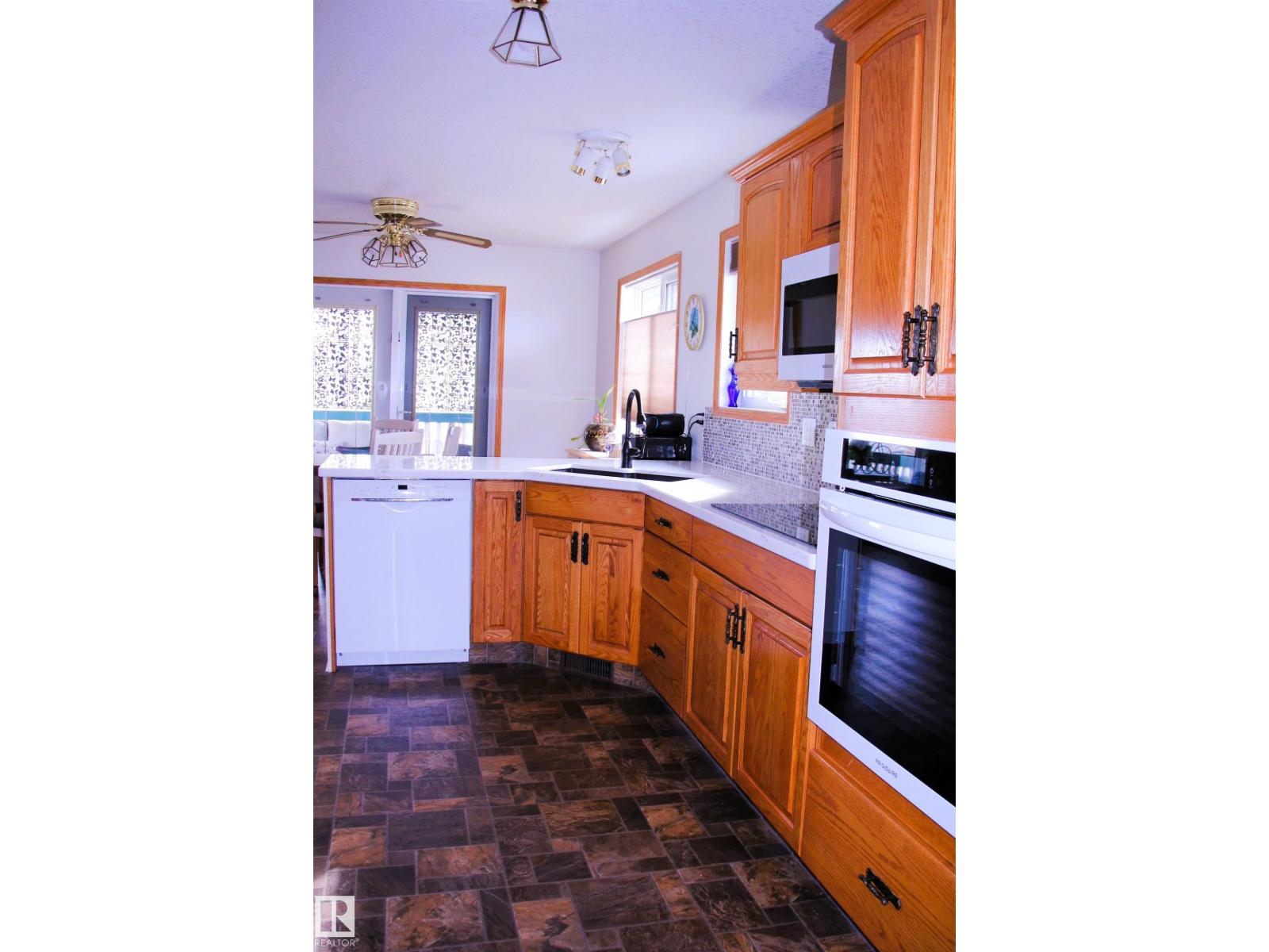 26 Simonette Cr, Devon, Alberta  T9G 1Y5 - Photo 15 - E4478916