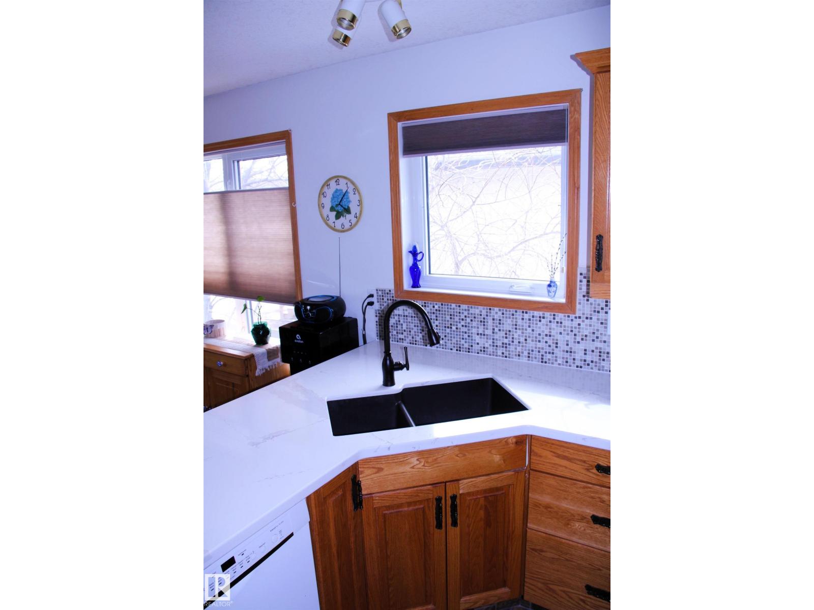 26 Simonette Cr, Devon, Alberta  T9G 1Y5 - Photo 17 - E4478916