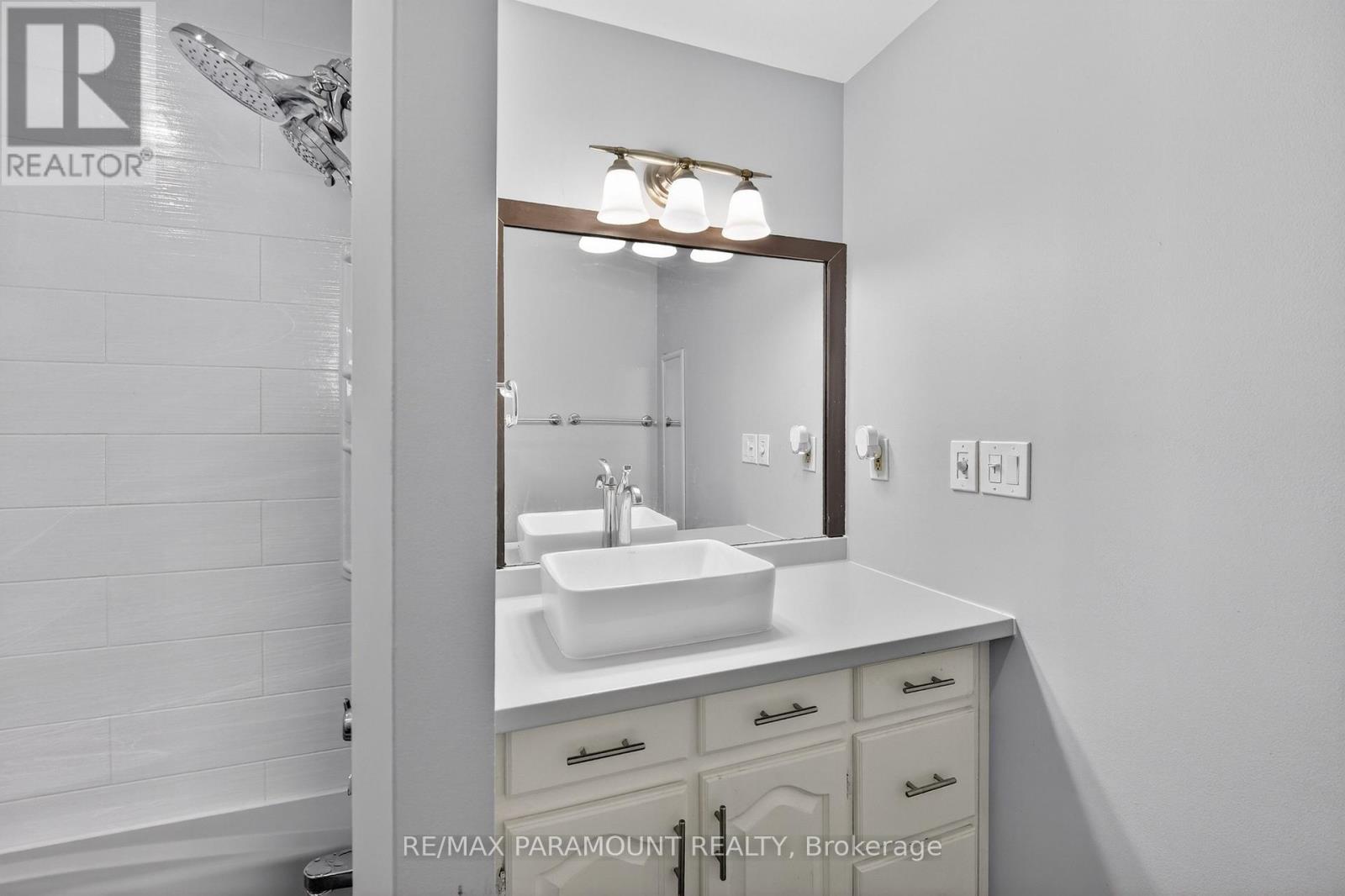 7491 Scholfield Road, Niagara Falls, Ontario  L2J 4E5 - Photo 18 - X12917872