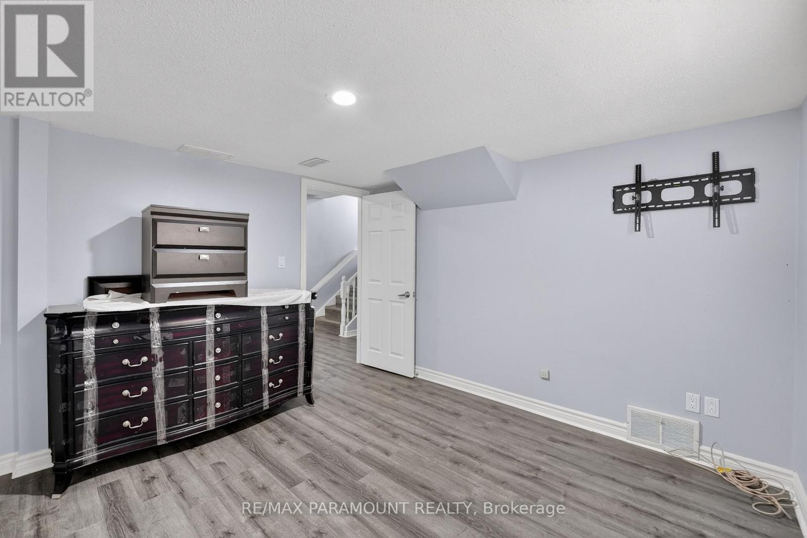 7491 Scholfield Road, Niagara Falls, Ontario  L2J 4E5 - Photo 32 - X12917872