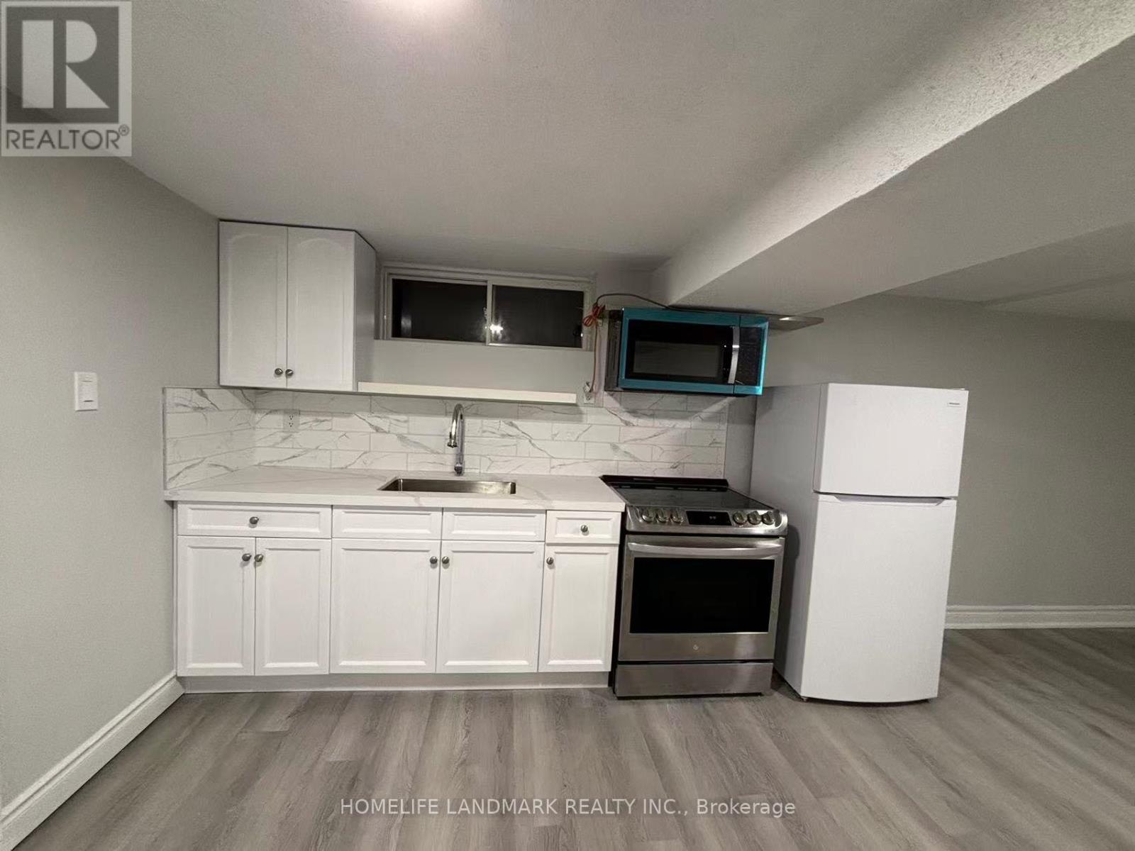 320 CROSBY AVENUE, Richmond Hill, Ontario