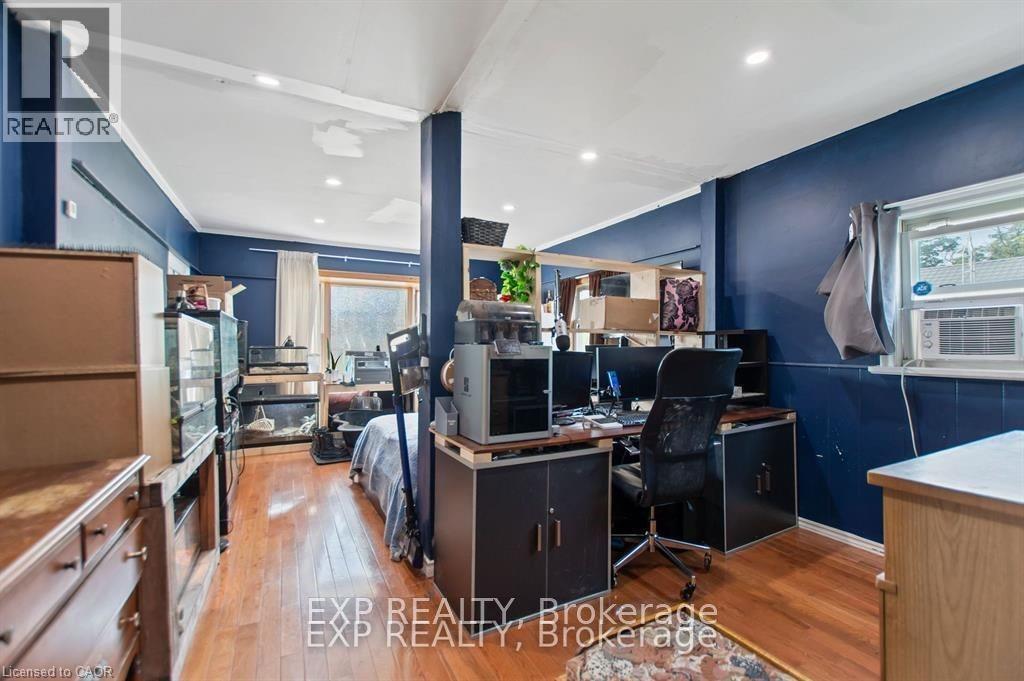 21 Lincoln Avenue, St. Catharines, Ontario  L2P 2C7 - Photo 15 - 40814452