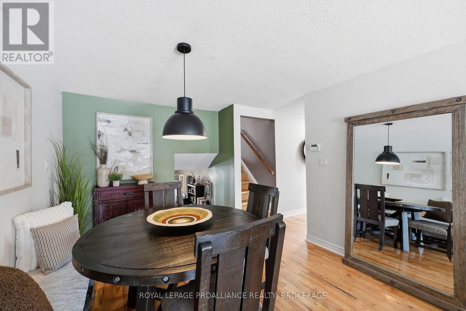 24 Glenarden Place, Kingston, Ontario  K7M 7A9 - Photo 10 - X12917966