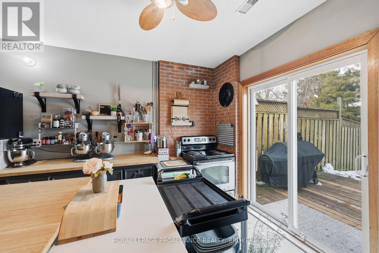 24 Glenarden Place, Kingston, Ontario  K7M 7A9 - Photo 20 - X12917966