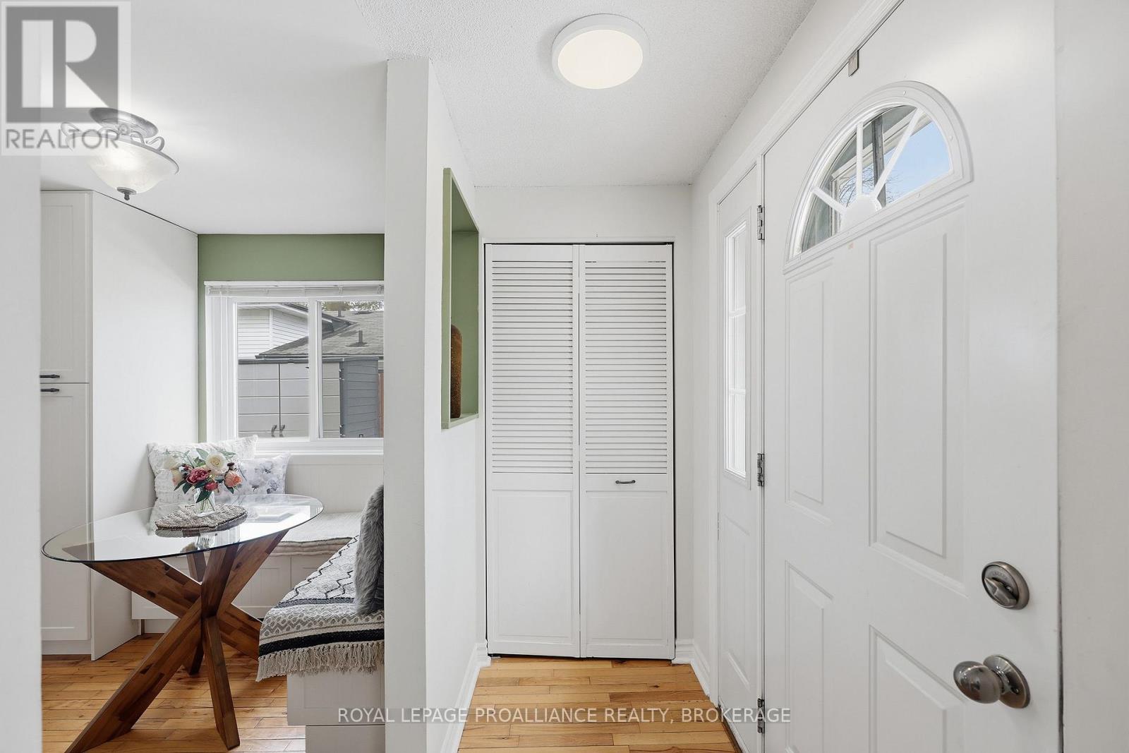 24 Glenarden Place, Kingston, Ontario  K7M 7A9 - Photo 3 - X12917966