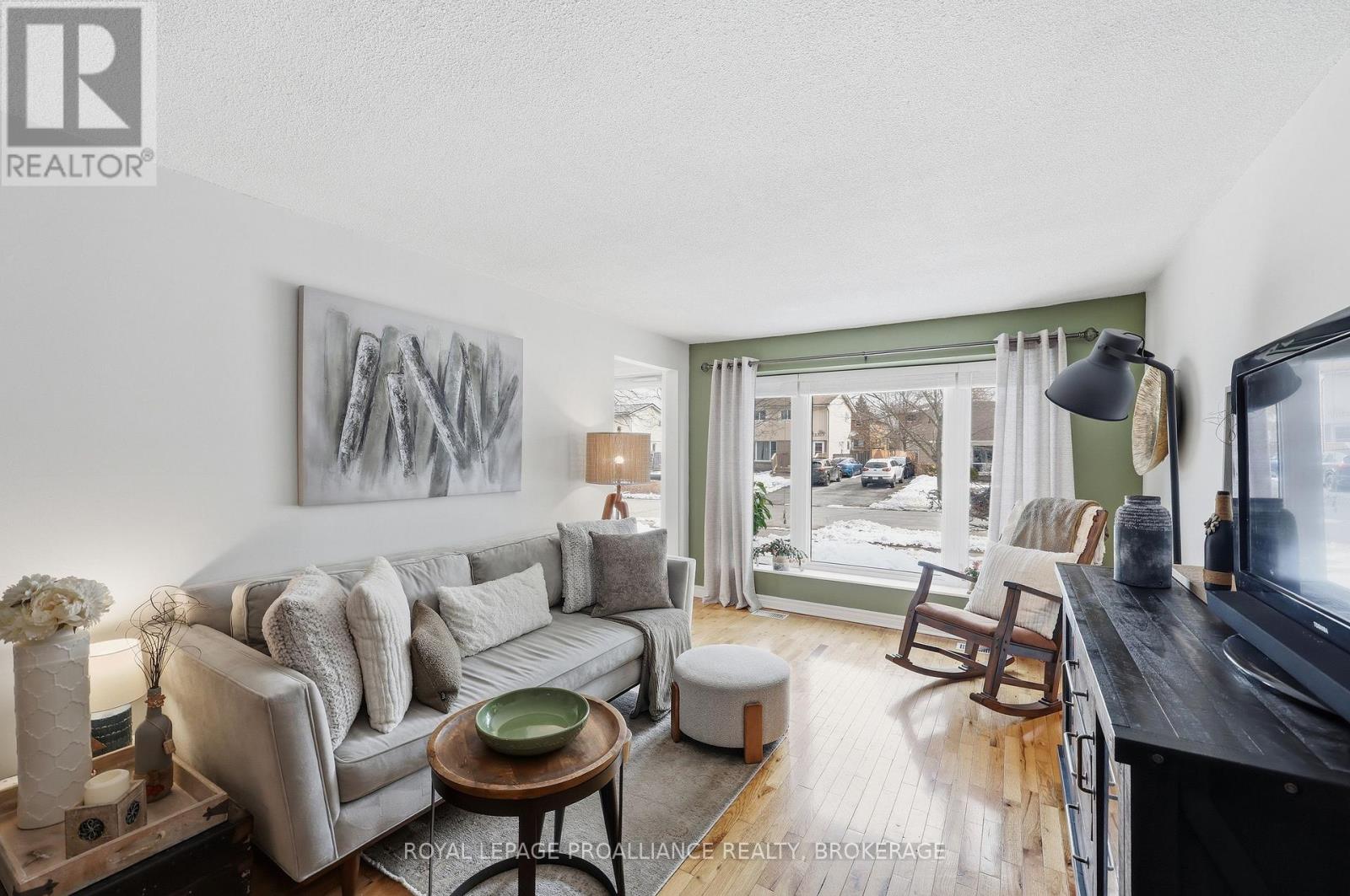 24 Glenarden Place, Kingston, Ontario  K7M 7A9 - Photo 9 - X12917966