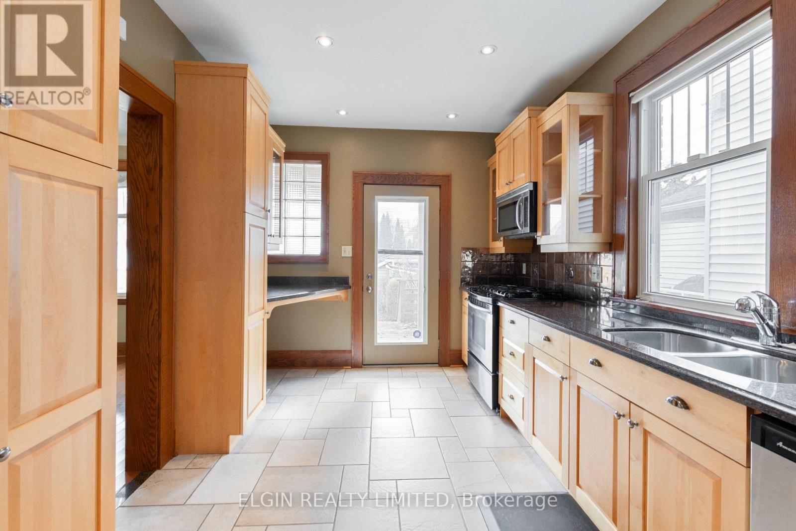 15 Margaret Street, St. Thomas, Ontario  N5R 3H6 - Photo 16 - X12917964