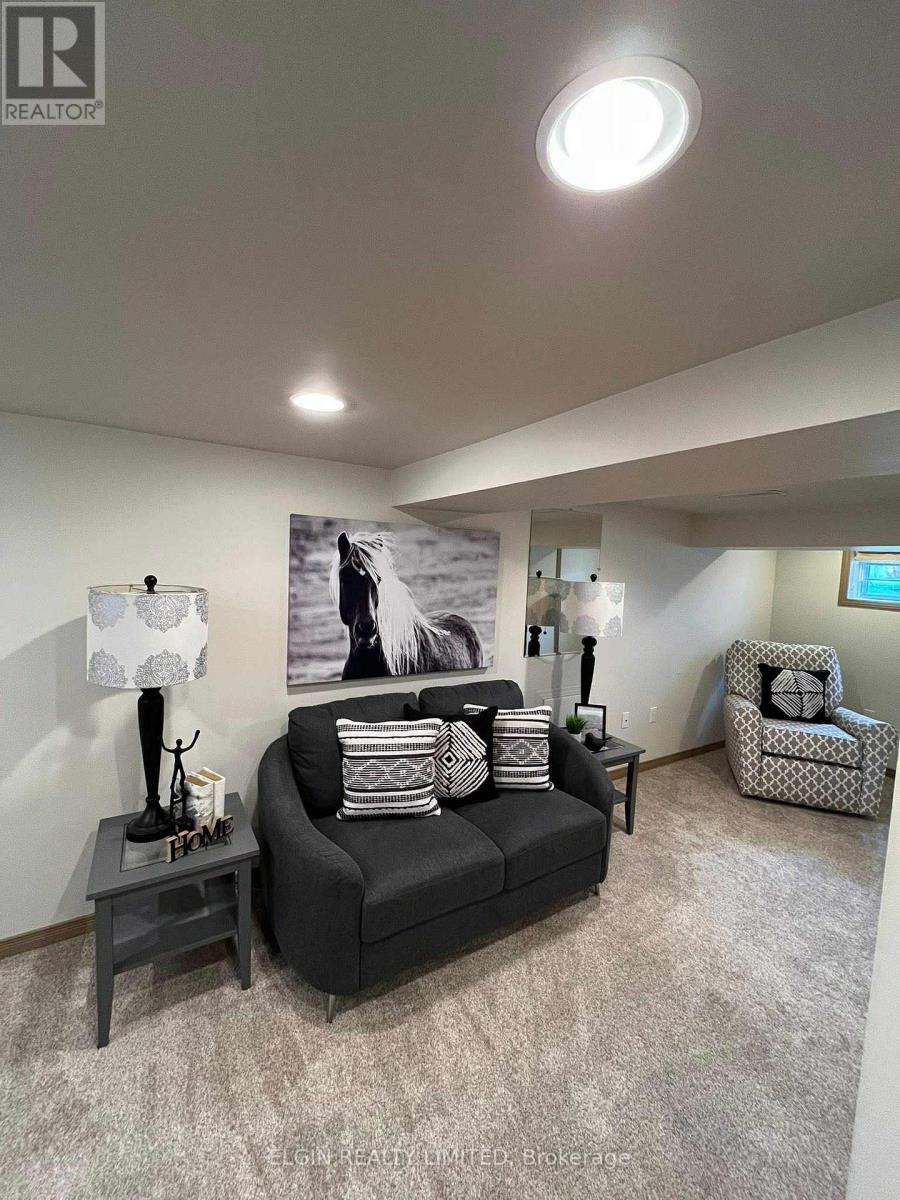 15 Margaret Street, St. Thomas, Ontario  N5R 3H6 - Photo 34 - X12917964