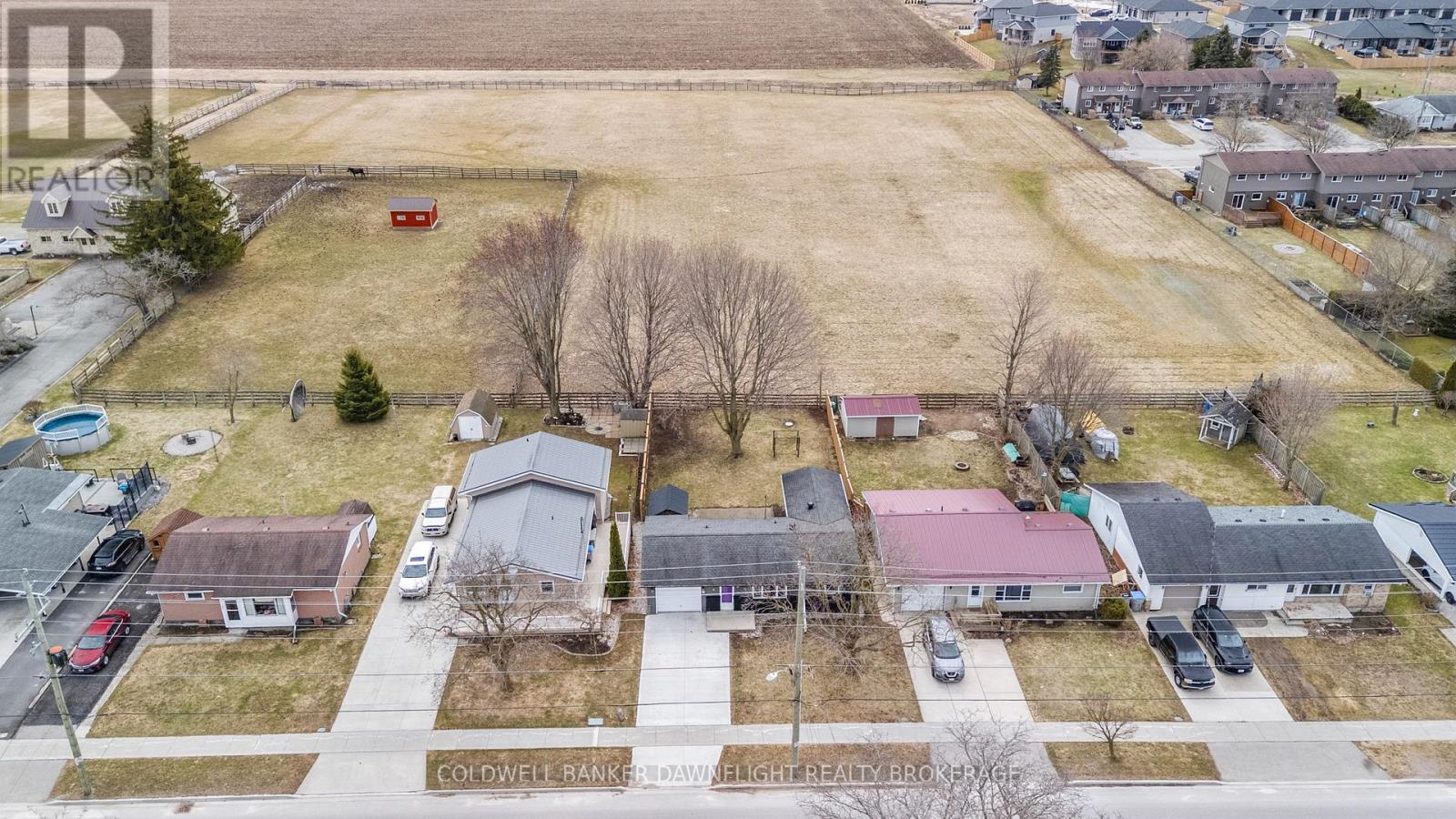 161 Huron Street E, South Huron, Ontario  N0M 1S1 - Photo 3 - X12917974