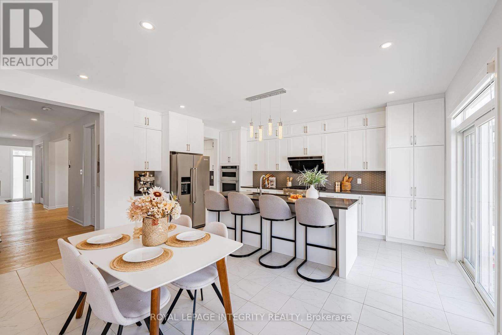 1027 Parabolica Way, Ottawa, Ontario  K2T 0R1 - Photo 11 - X12915550