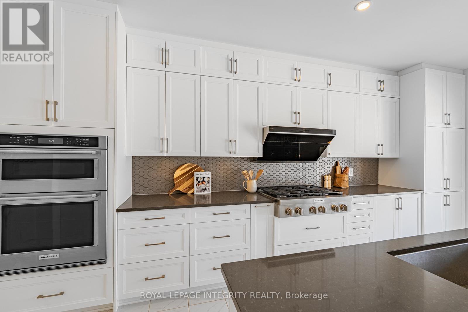 1027 Parabolica Way, Ottawa, Ontario  K2T 0R1 - Photo 13 - X12915550