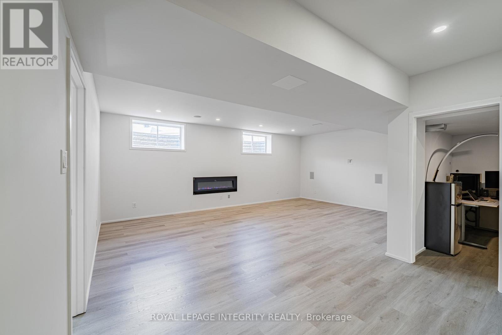 1027 Parabolica Way, Ottawa, Ontario  K2T 0R1 - Photo 37 - X12915550