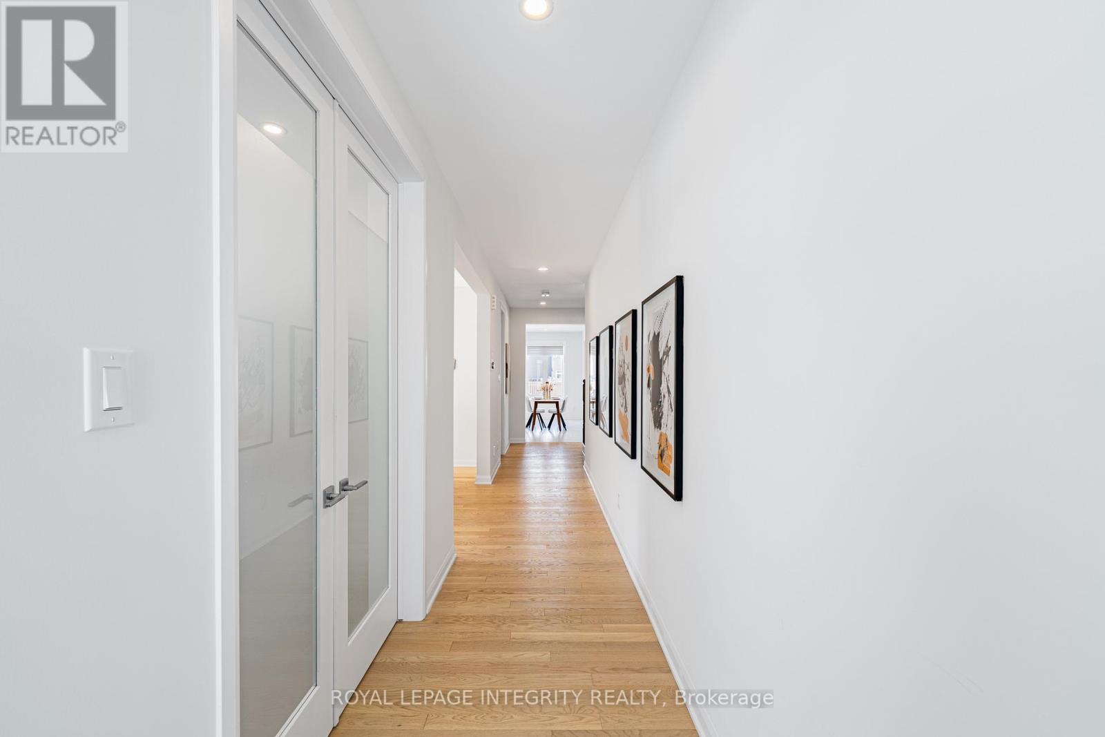 1027 Parabolica Way, Ottawa, Ontario  K2T 0R1 - Photo 4 - X12915550