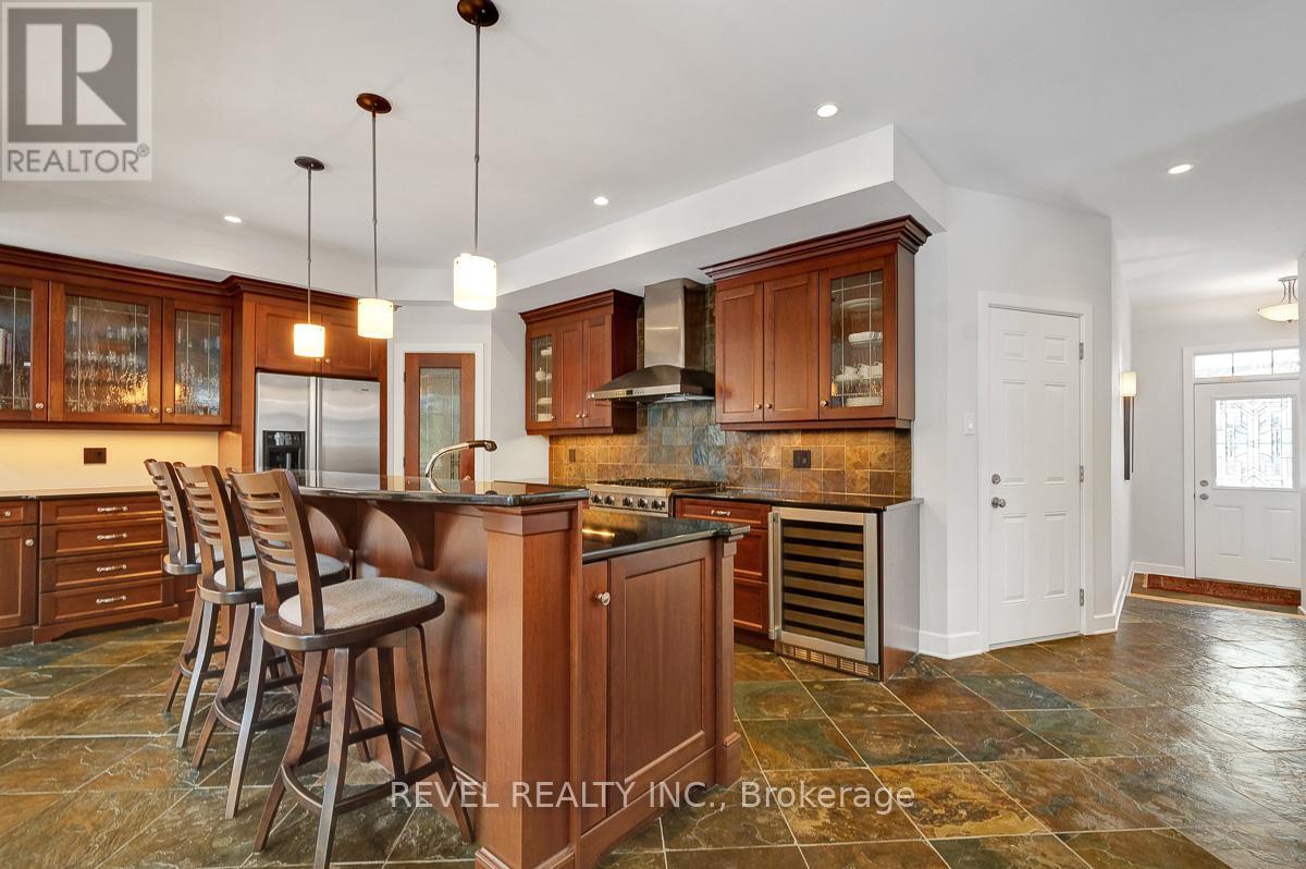 125 Marsh Sparrow Private, Ottawa, Ontario  K2K 3P3 - Photo 11 - X12917900