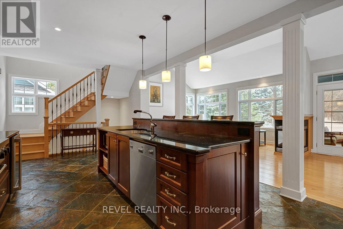 125 Marsh Sparrow Private, Ottawa, Ontario  K2K 3P3 - Photo 13 - X12917900