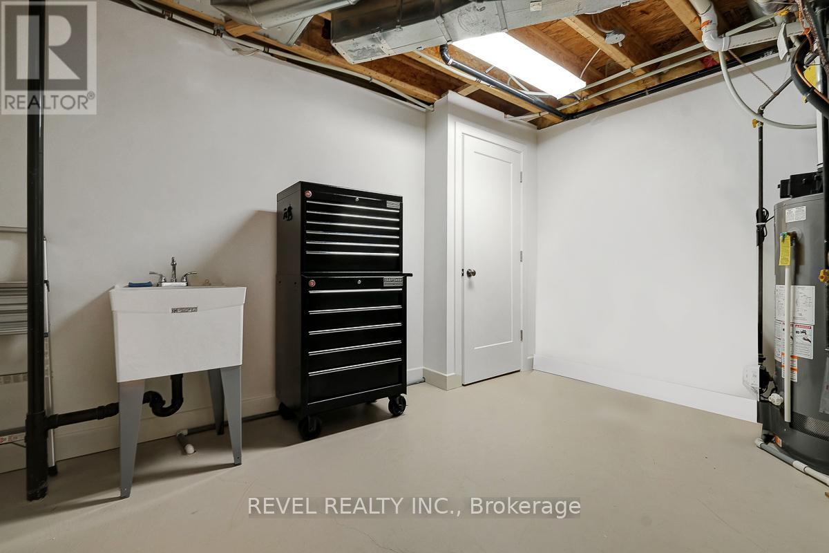 125 Marsh Sparrow Private, Ottawa, Ontario  K2K 3P3 - Photo 30 - X12917900