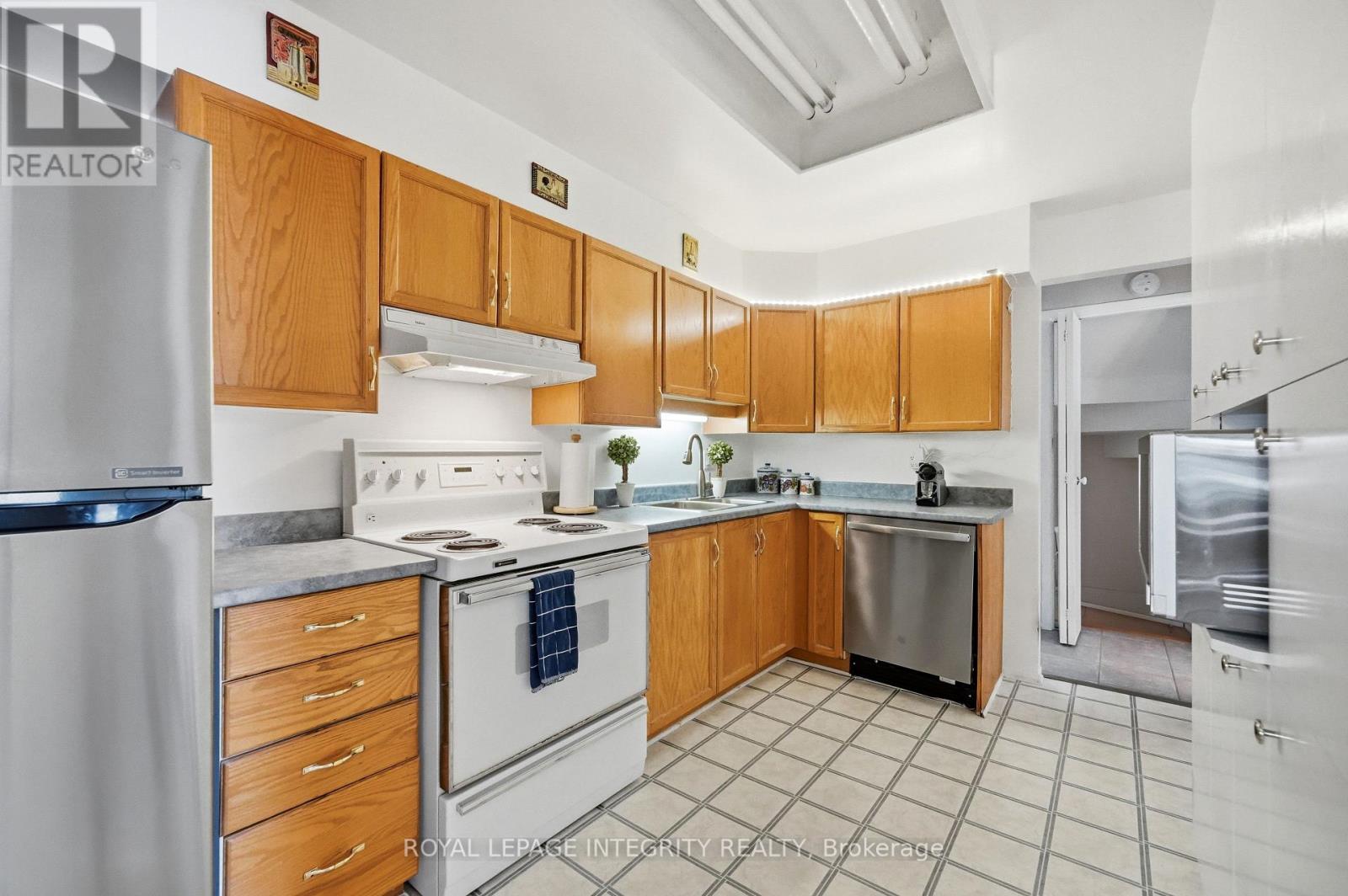 110 - 545 Canteval Terrace, Ottawa, Ontario  K4A 2E4 - Photo 15 - X12917928