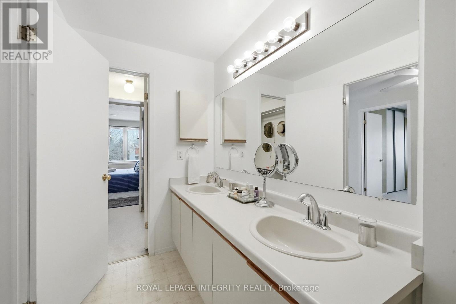 110 - 545 Canteval Terrace, Ottawa, Ontario  K4A 2E4 - Photo 24 - X12917928