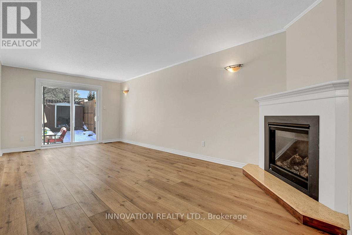 25 Equestrian Drive, Ottawa, Ontario  K2M 1B8 - Photo 3 - X12918006