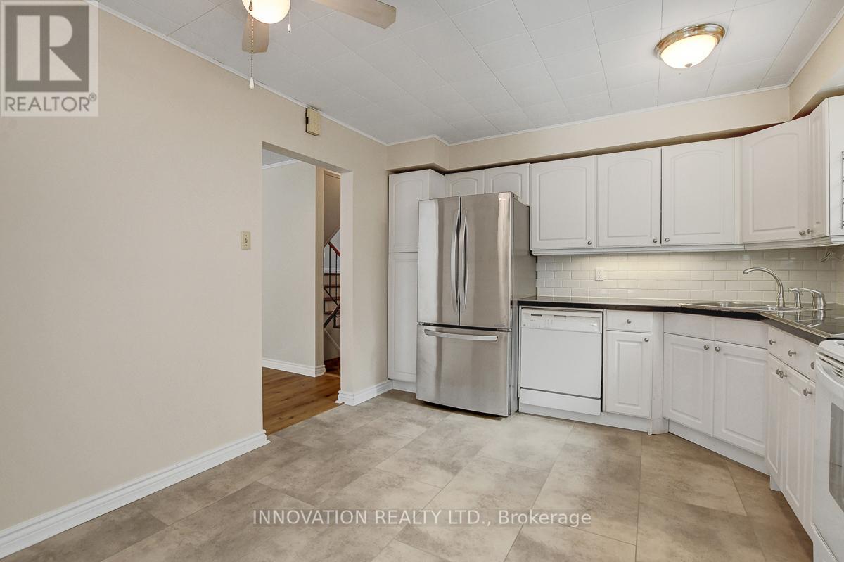 25 Equestrian Drive, Ottawa, Ontario  K2M 1B8 - Photo 7 - X12918006