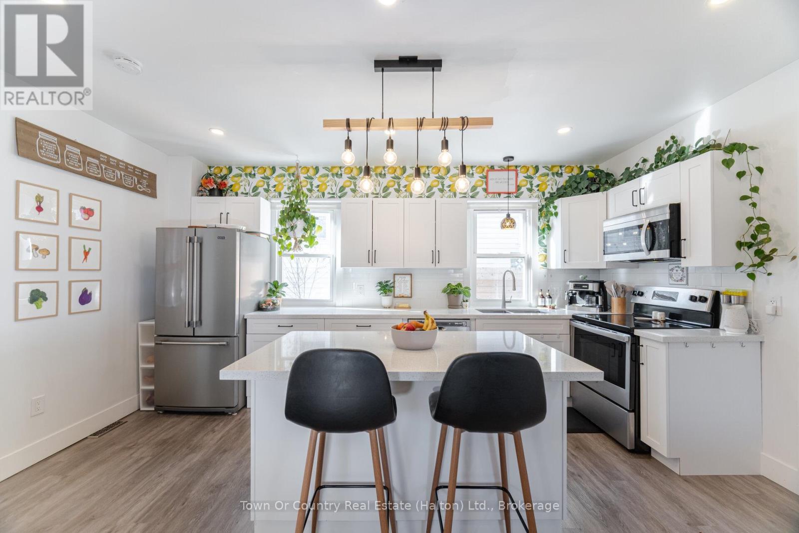 23 Prince Street, St. Catharines, Ontario  L2R 3X6 - Photo 10 - X12917944