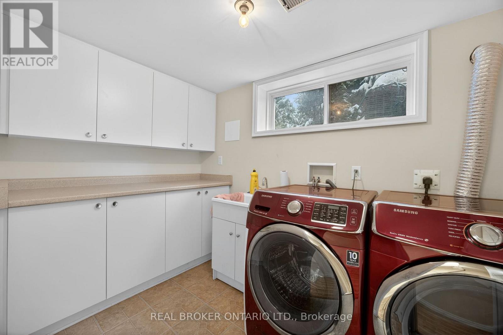 6 Farr Avenue, East Gwillimbury, Ontario  L0G 1V0 - Photo 24 - N12826402