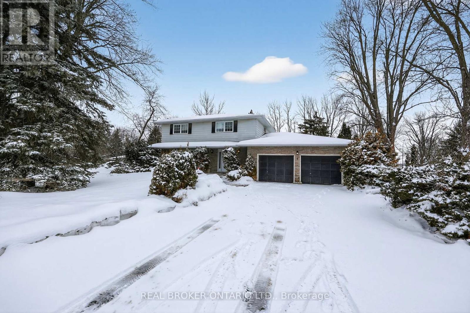 6 Farr Avenue, East Gwillimbury, Ontario  L0G 1V0 - Photo 2 - N12826402