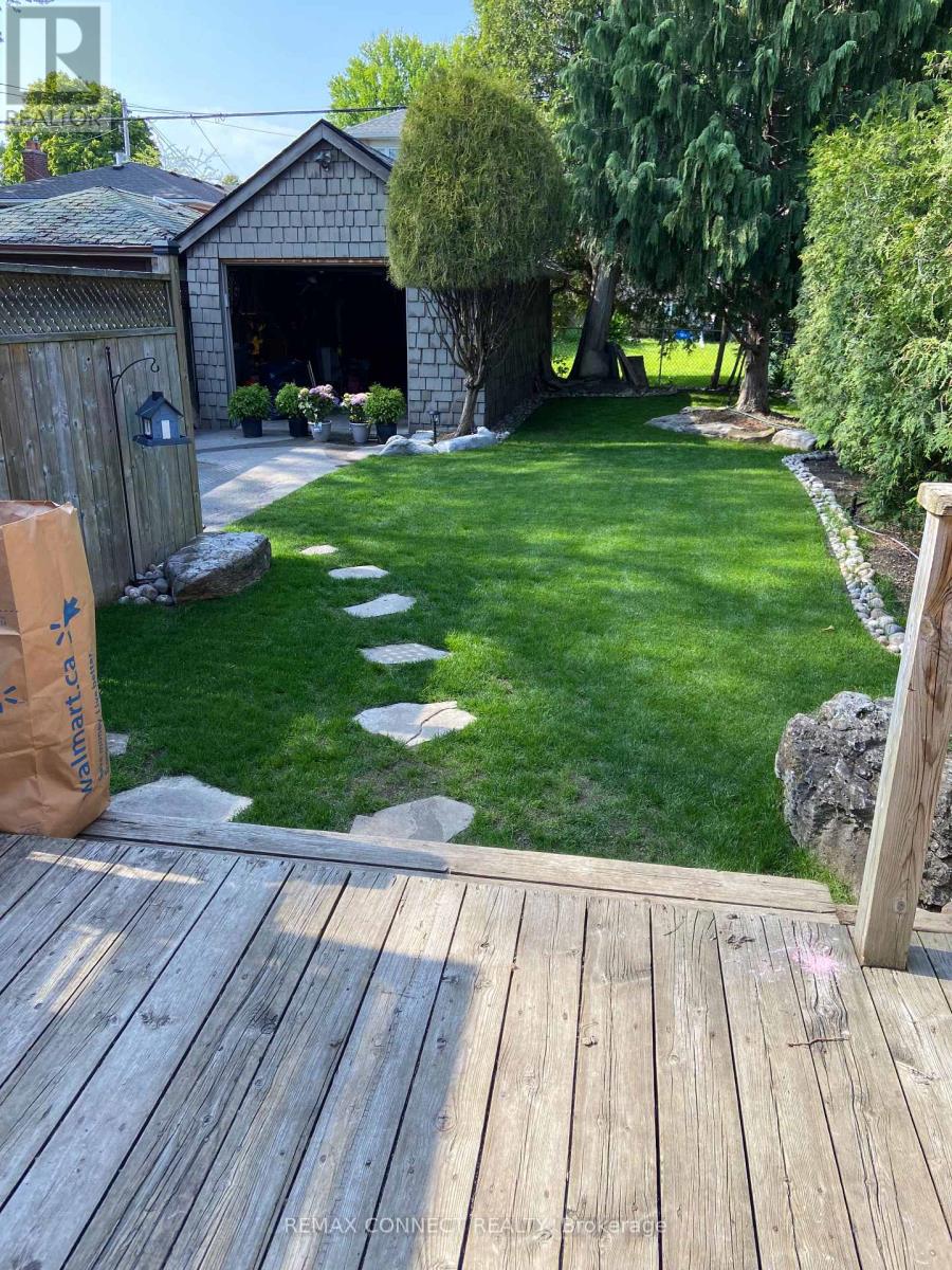 60 Woodbury Road, Toronto, Ontario  M8W 1X7 - Photo 49 - W12812774